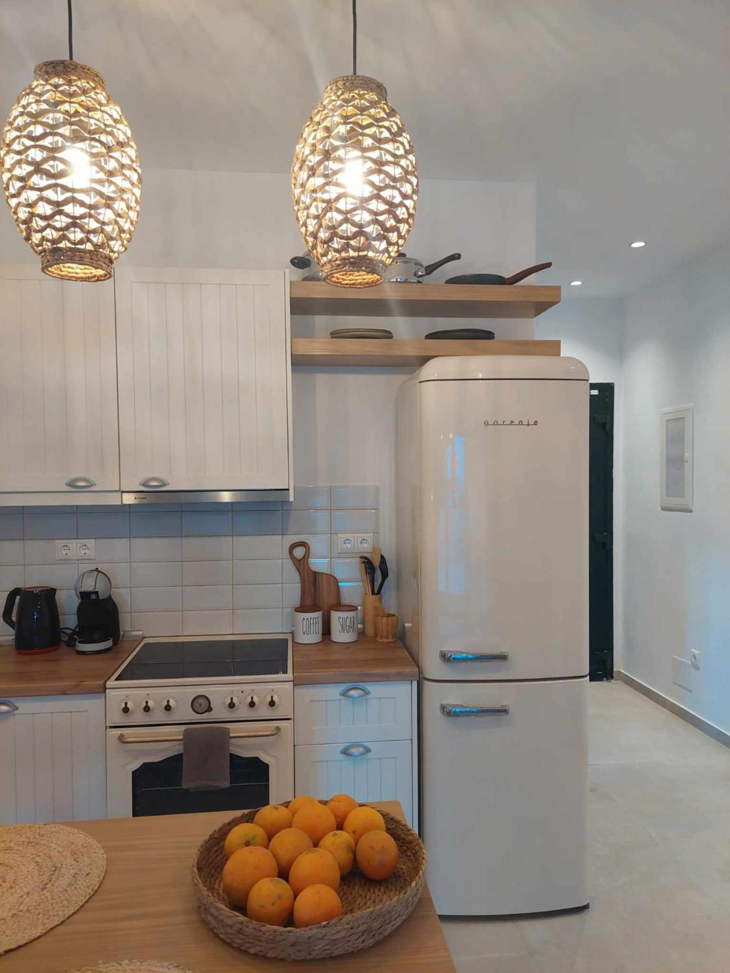 Maya Apartments, Modern And Convenient Apartments With Private Parking 斯基亚索斯镇 外观 照片
